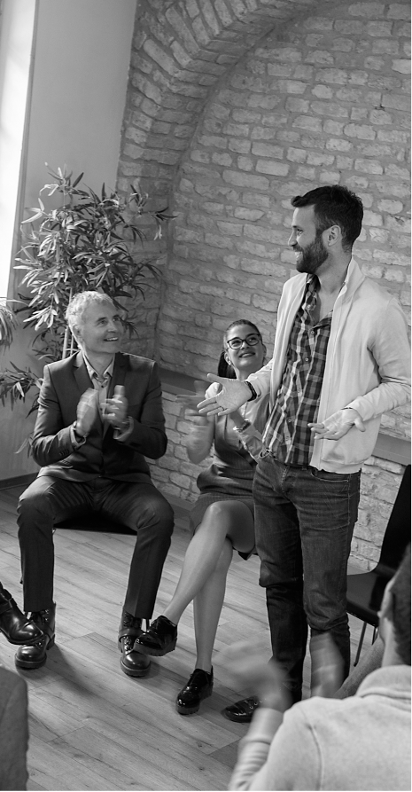 Equipe em treinamento corporativo